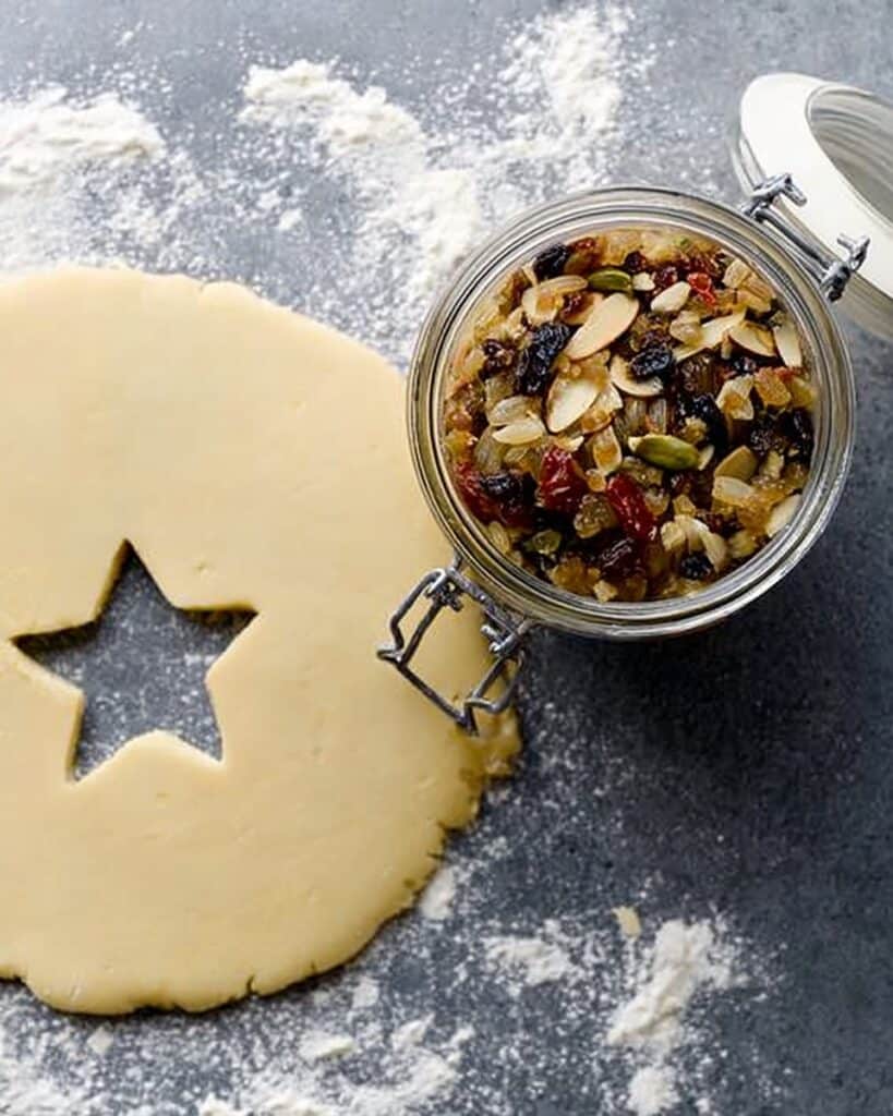 Fruity Mincemeat with Almonds Recipe